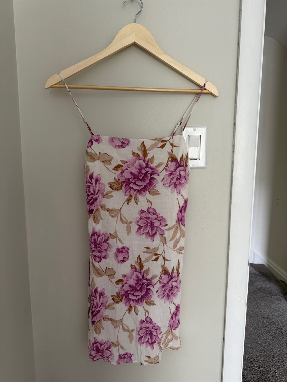 Floral Spaghetti-Strap Slip Dress in White and Pink